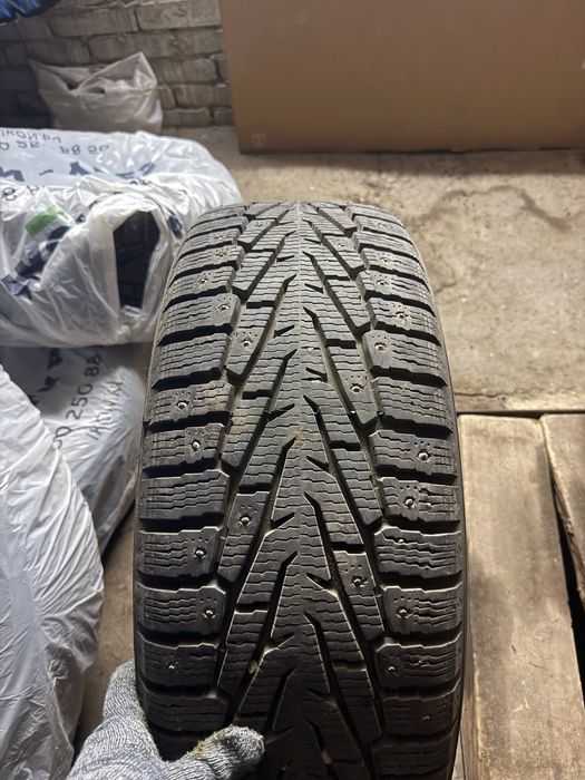 Продам зимние шины