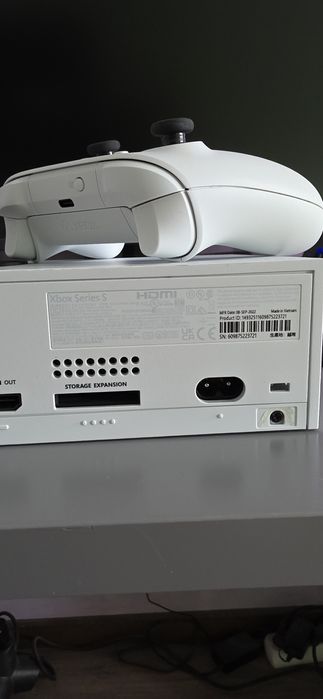 Vand Xbox Series S 512GB + 1 controller
