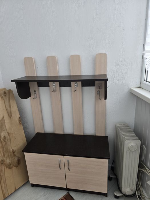Продам Шкаф в прихожую