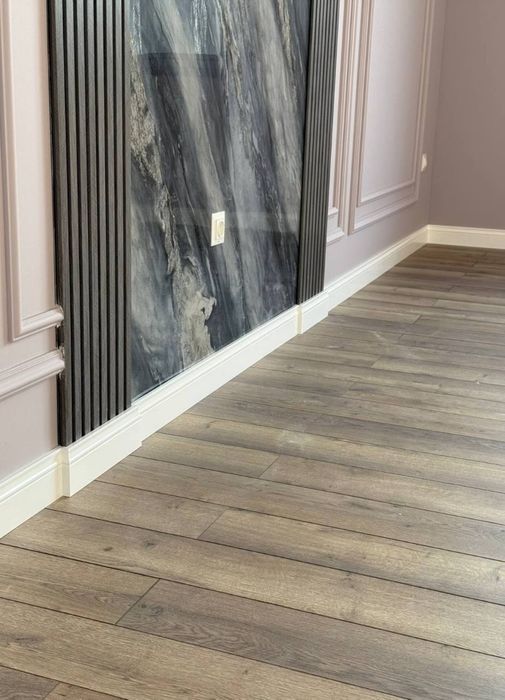 Плинтус установка