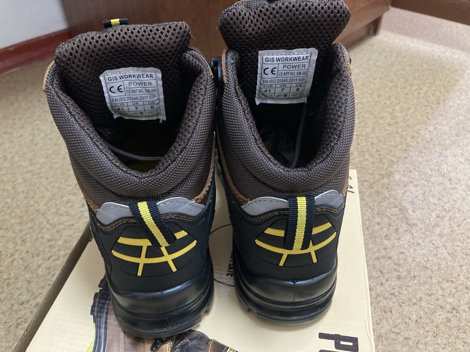 Летний спецботинка