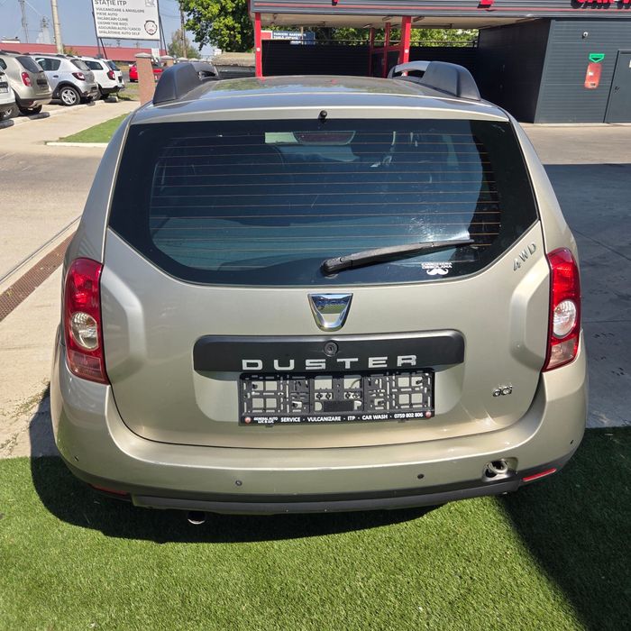 Dacia Duster 4x4 —-1,5 D —-5400€