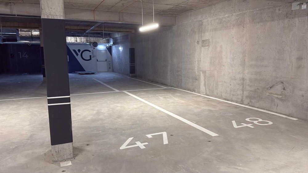 INCHIRIEZ Loc de parcare subteran - PRIMA VISTA - PROPRIETAR