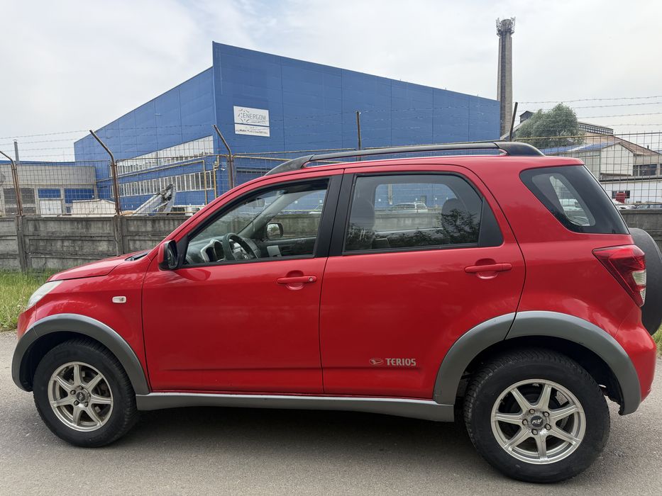 Vand Daihatsu Terios. 4X4. Benzina.