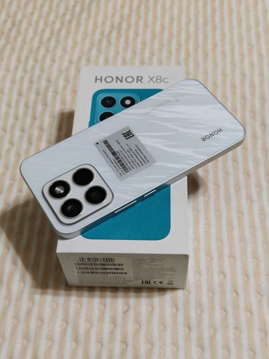 Honor X8c 256 gb Ram 8 полный комплект