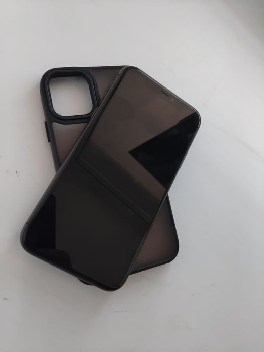 Айфон 11 ,128памяти,