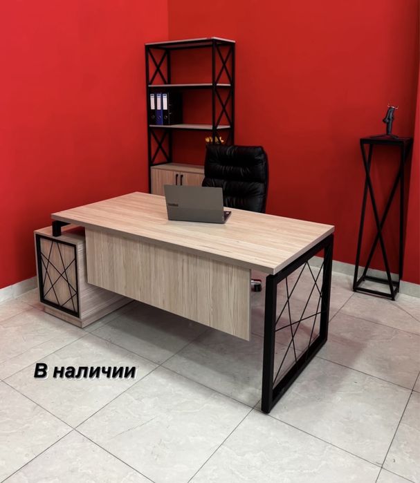 Qiz dostlari spirtli ichimliklarga haddan tashqari berilib, lezbiyen jinsiy aloqada bolishgan.