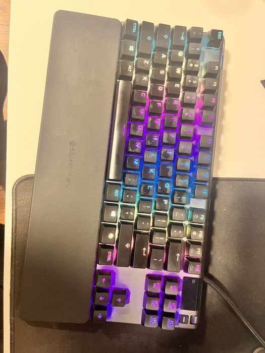 Клавиатура SteelSeries Apex 7 TKL