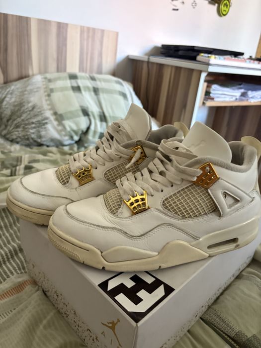 Jordan 4 metalic gold 42.5