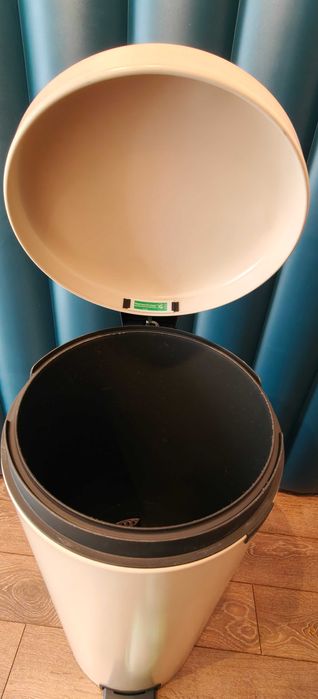 Кош за смет с автоматичен педал Brabantia, 30L