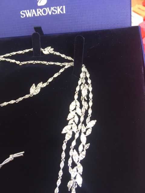 Колие Swarovski 140 см. дължина