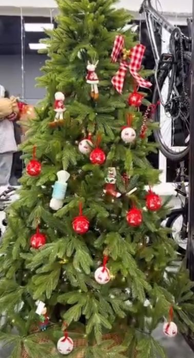 Елка искусственная 180 см