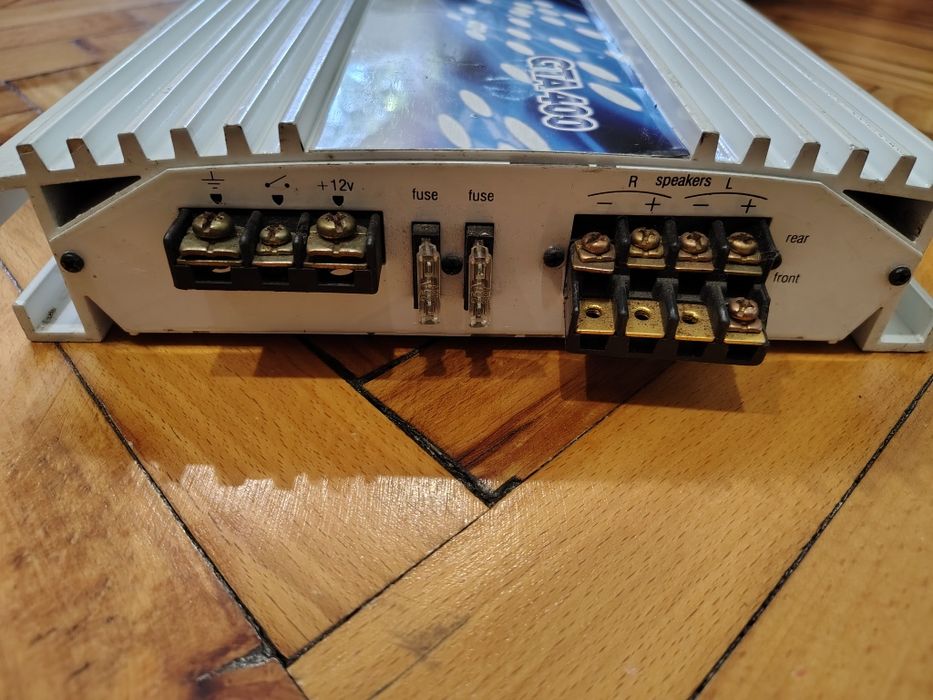 Усилвател Blaupunkt GTA400