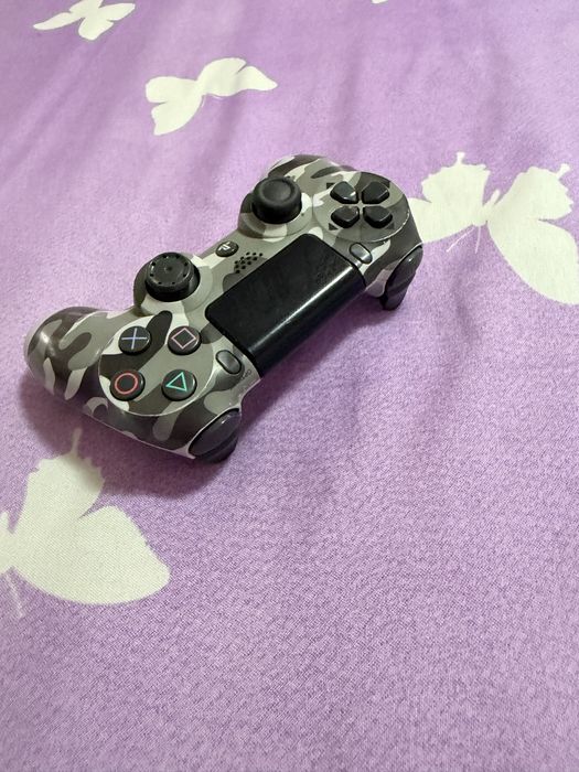 PS4 1TB+2 Manete+Gta V,FC24