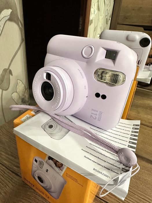 Instax 12 mini камера