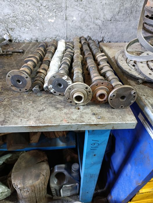 Распределительный вал на Мерседес