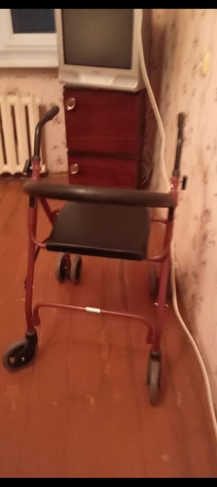 Продам ходунки для взрослых