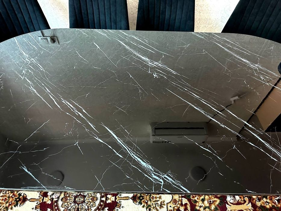 Стол стулья новые