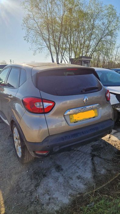 Dezmembrez Renault Captur 2015 . 0.9