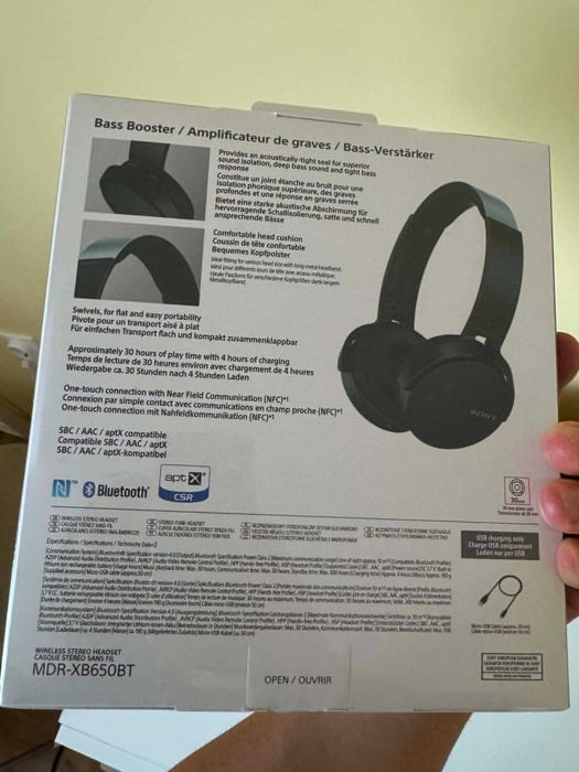 Слушалки безжични Sony MDR-XB650BT НОВИ!!!