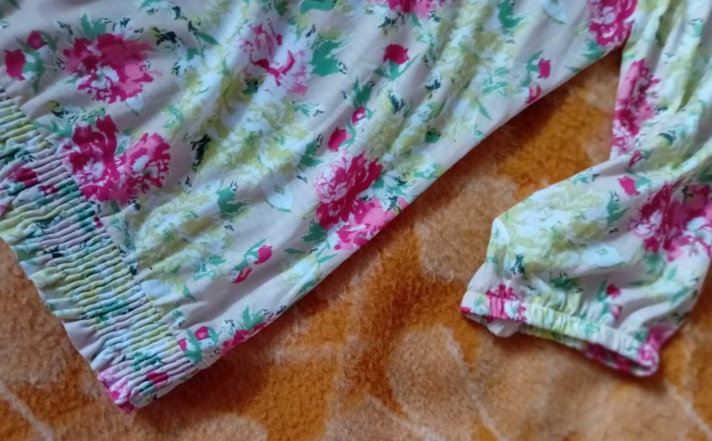 Дамска блуза с ластик