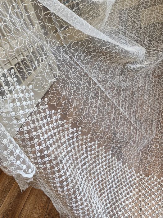 Тюль.          .