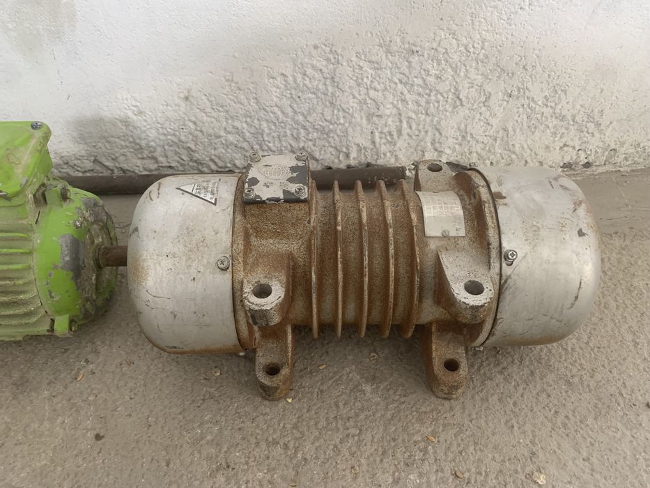 Электродвигатели разное