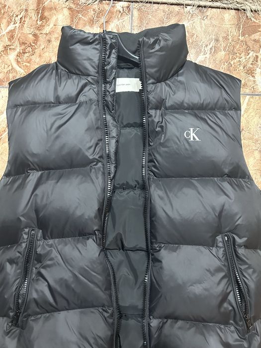 Vand vesta Calvin Klein