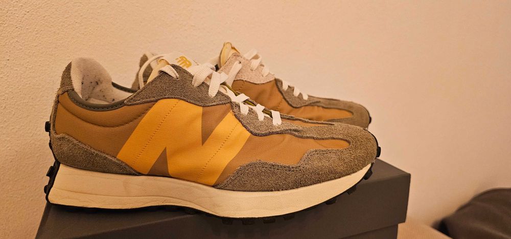 New Balance 327 marimea 42.5