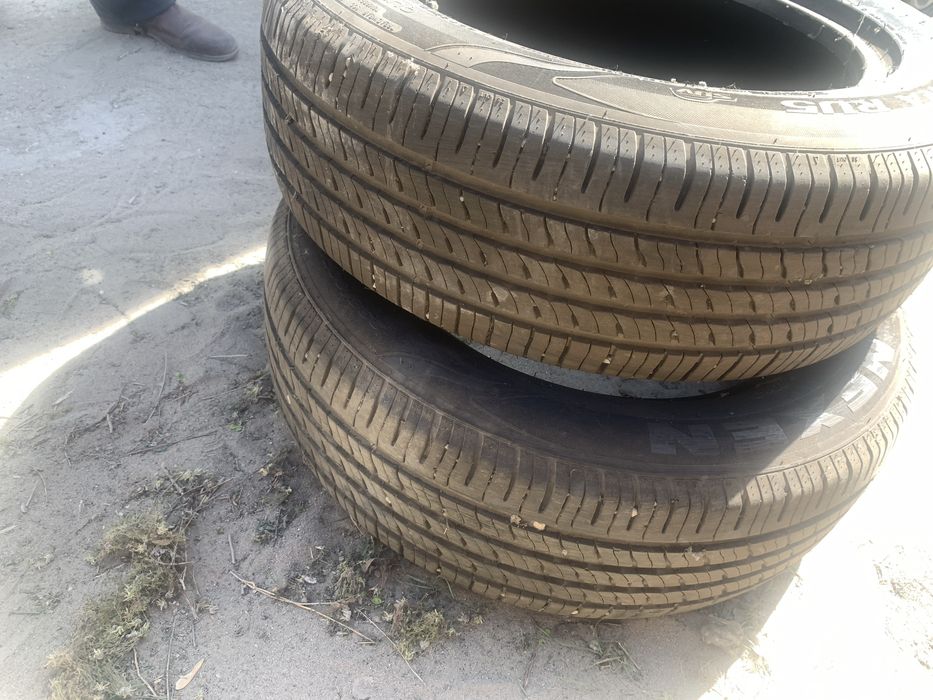 Продам 2 шины!!!