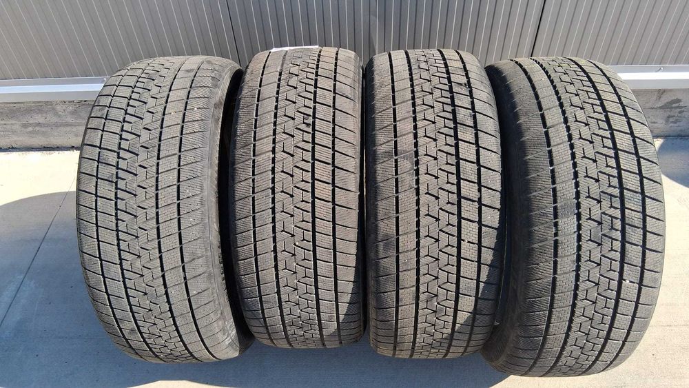 Зимни гуми за джип Gripmax Stature 275/45/R21