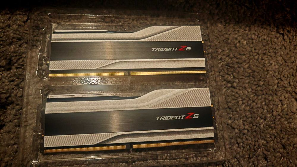 Рам памет G.SKILL Trident Z5 Silver 32GB (2x16GB) DDR5 6000MHz