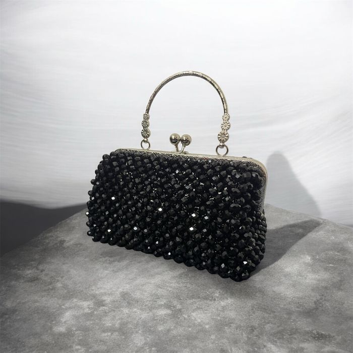 Сумка саквояж из бусин