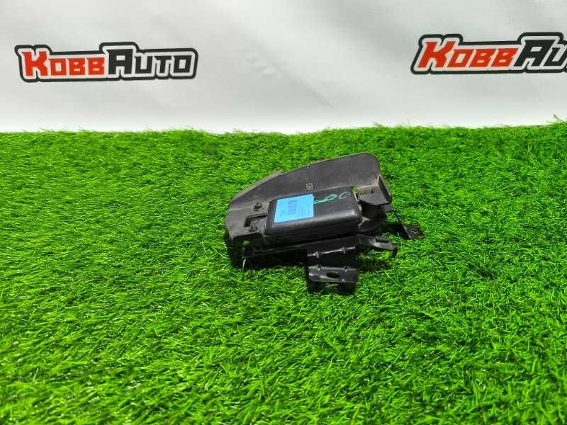 Датчик слепых зон Hyundai Elantra AD прав. (б/у)