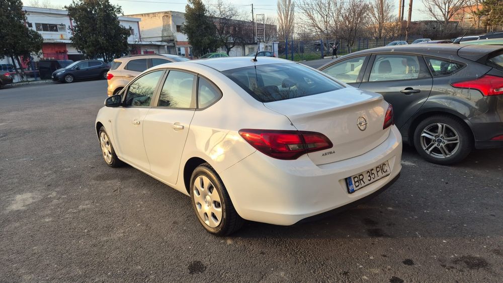 Opel Astra j 2015