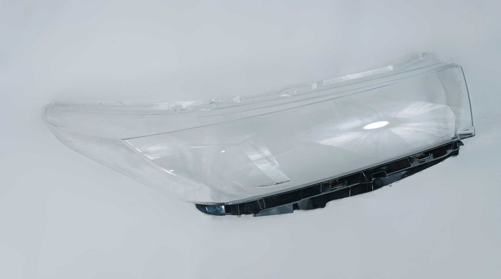 Стекло фары RH Highlander 18-