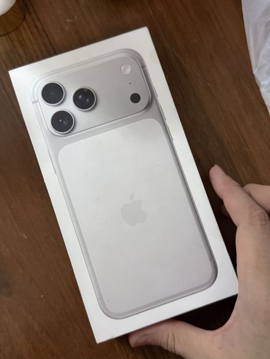 Iphone 17 pro max silvir nano sim 256 Gb