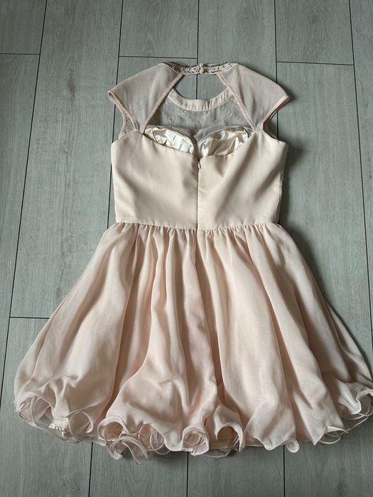 Рокля на марката Chi Chi London