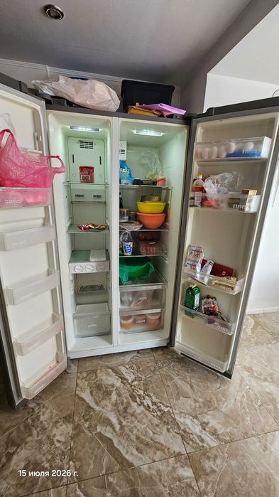 Двухкамерный холодильник Midea