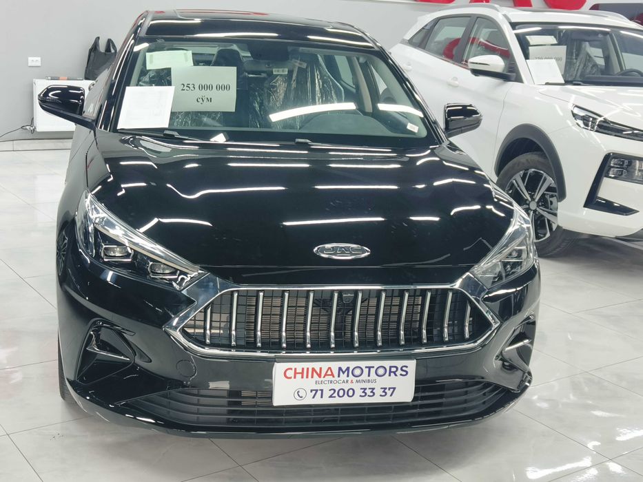 JAC J7 sedan 2024
