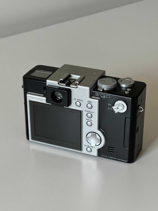 Leica Digilux 1 Camera digitala
