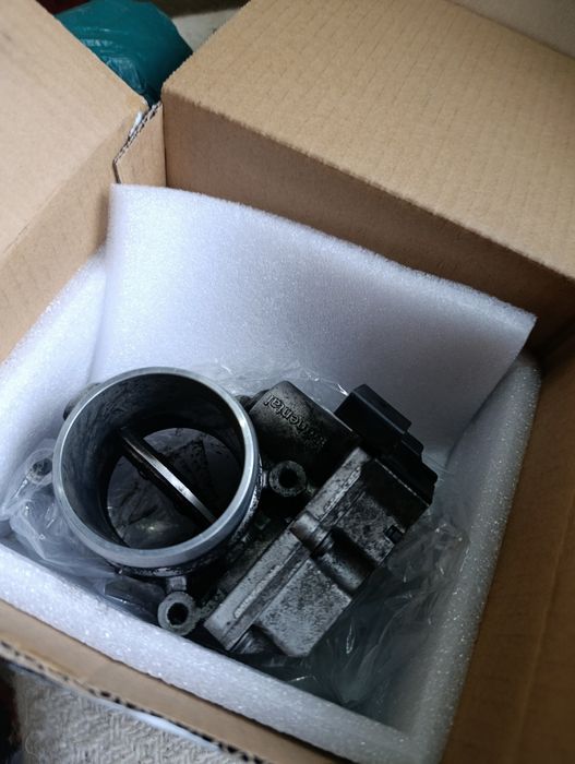 Дроселова клапа за Audi A6C64F 3.0 tdi 240кс.