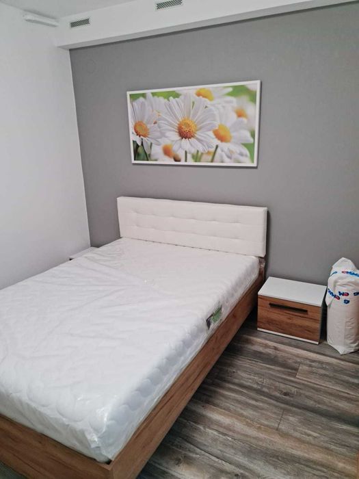 Inchiriez garsoniera la 10 minute de mers pe jos fata de Spitalul Judetean Mures  , (zona 7 noiembrie)