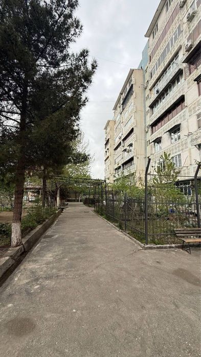 Продается 4 ком. Квартира