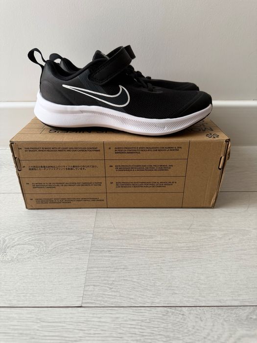 Продам кроссовки Nike