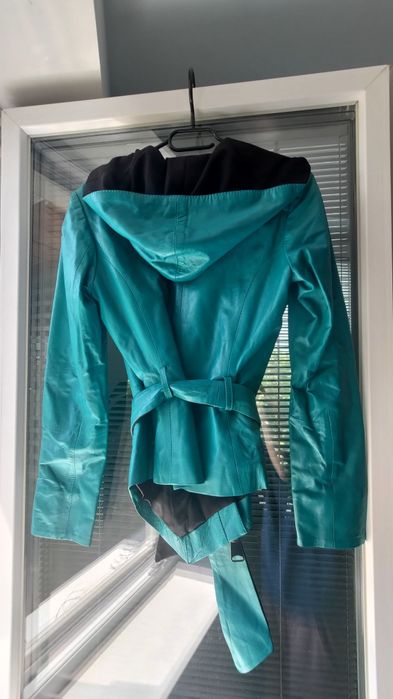 Geaca de piele moale turcoaz