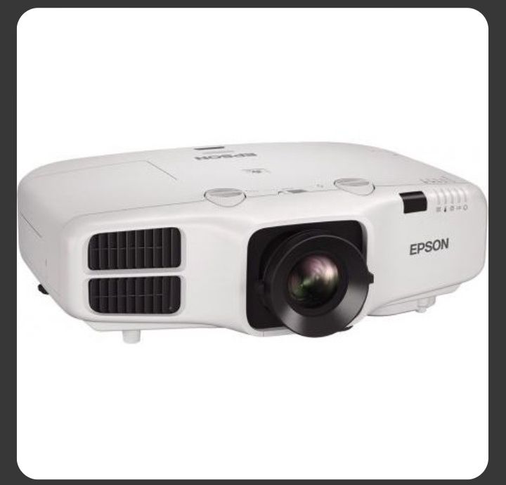 EPSON 5520W проектор продам