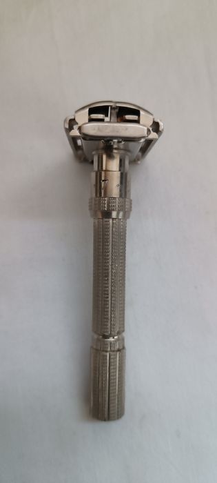 Класическа самобръсначка Gillette Slim Adjustable