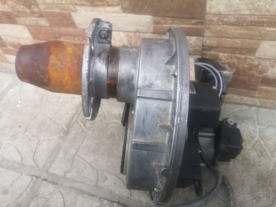 Wolf 35-40kw 1.2-3.7kg Немска Горелка на Дизел Масло Олио