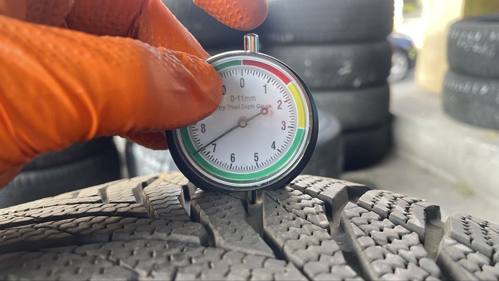 Зимни гуми Nexen 235/55/18 ДОТ 22г. 7мм